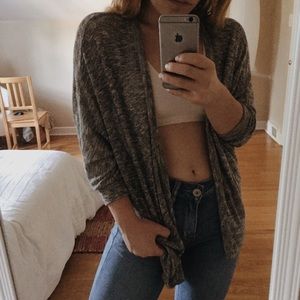 Quarter sleeve grey cardigan sweater